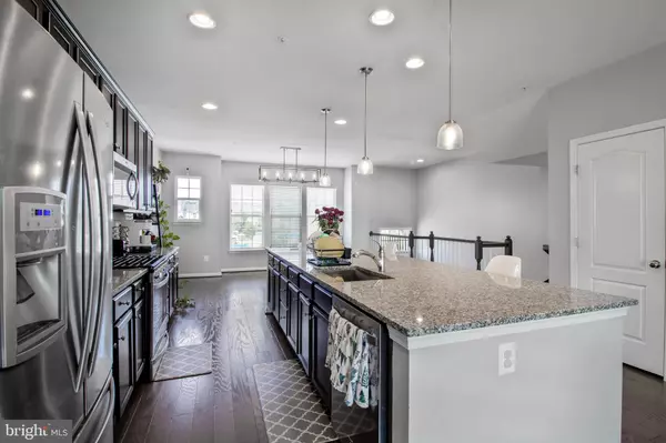 Hanover, MD 21076,7925 BREEZY KNOLL LN