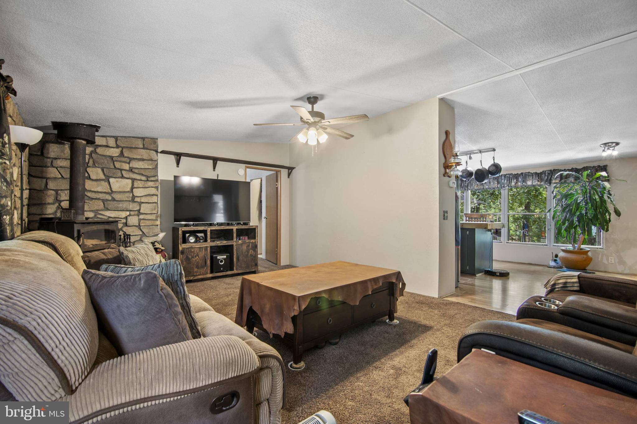 Hedgesville, WV 25427,622 HAYMAKER RD