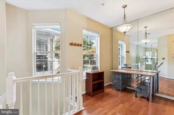 Reston, VA 20194,1307 WINDLEAF DR #139 - N