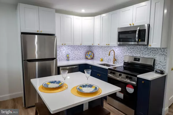 Barnegat Light, NJ 08006,401 BROADWAY #24