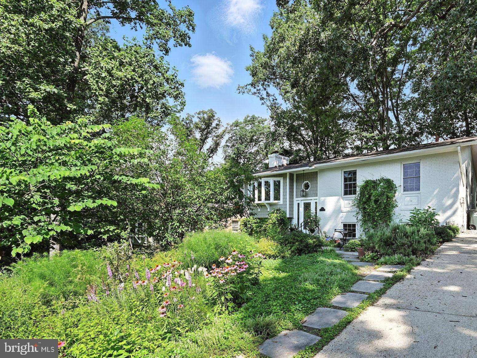 Arlington, VA 22204,4835 9TH ST S