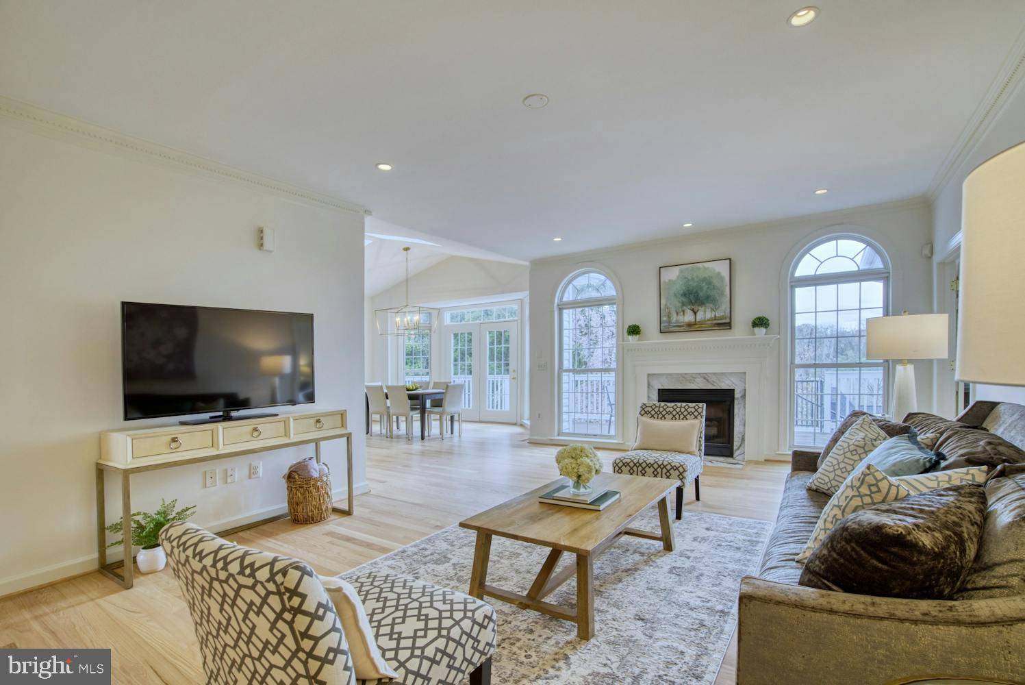 Arlington, VA 22202,1702 S ARLINGTON RIDGE RD