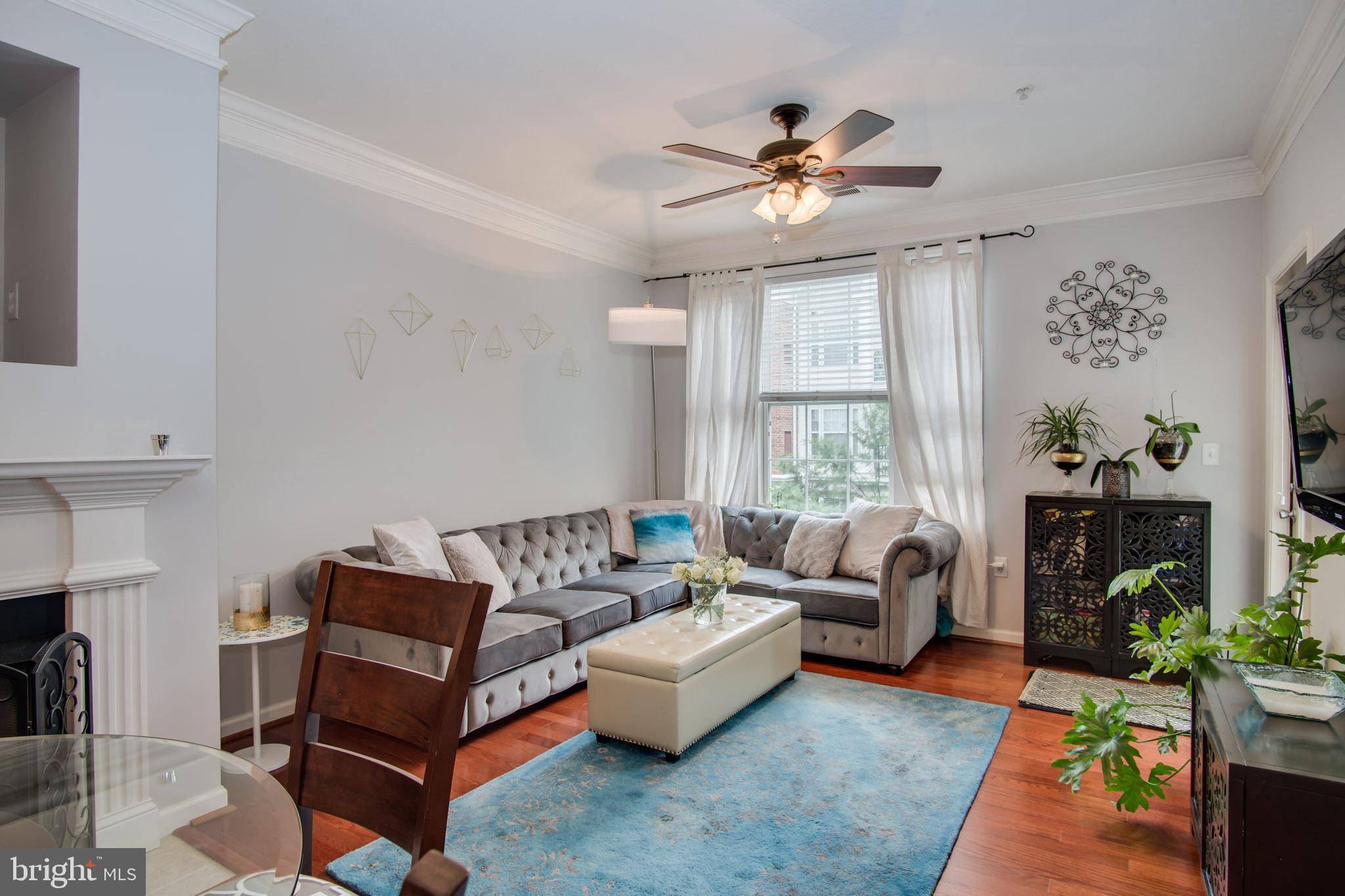 Gaithersburg, MD 20878,3 ARCH PL #330