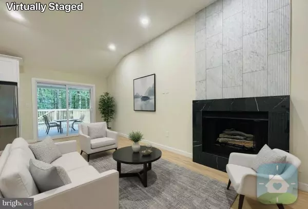 East Stroudsburg, PA 18301,114 BREWSTER WAY