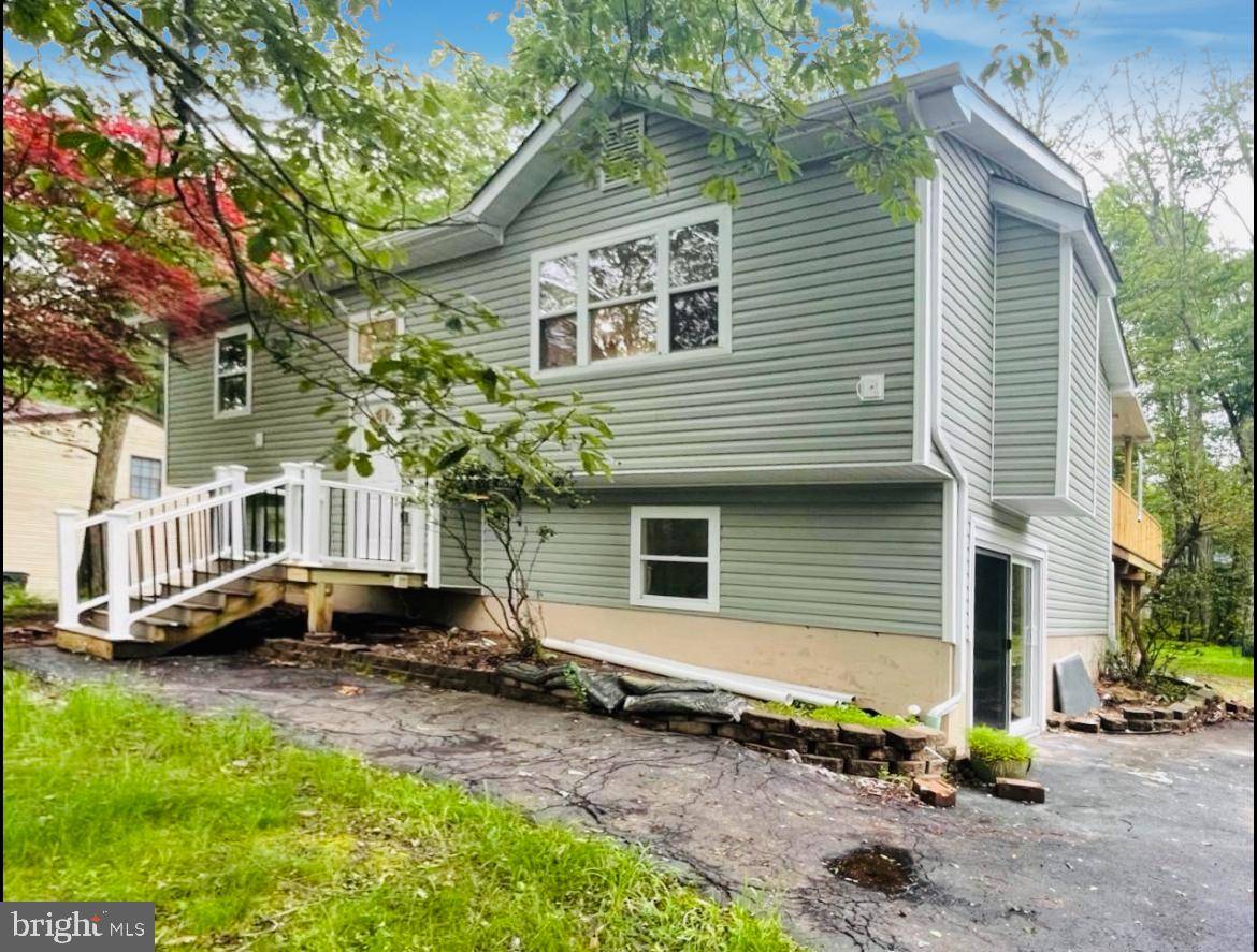 East Stroudsburg, PA 18301,114 BREWSTER WAY
