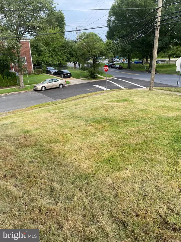 Hyattsville, MD 20783,1614 ERSKINE ST
