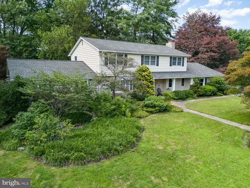 901 STRATFORD DR, Carlisle, PA 17013