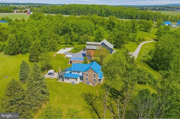 464 LOCUST LN, Littlestown, PA 17340