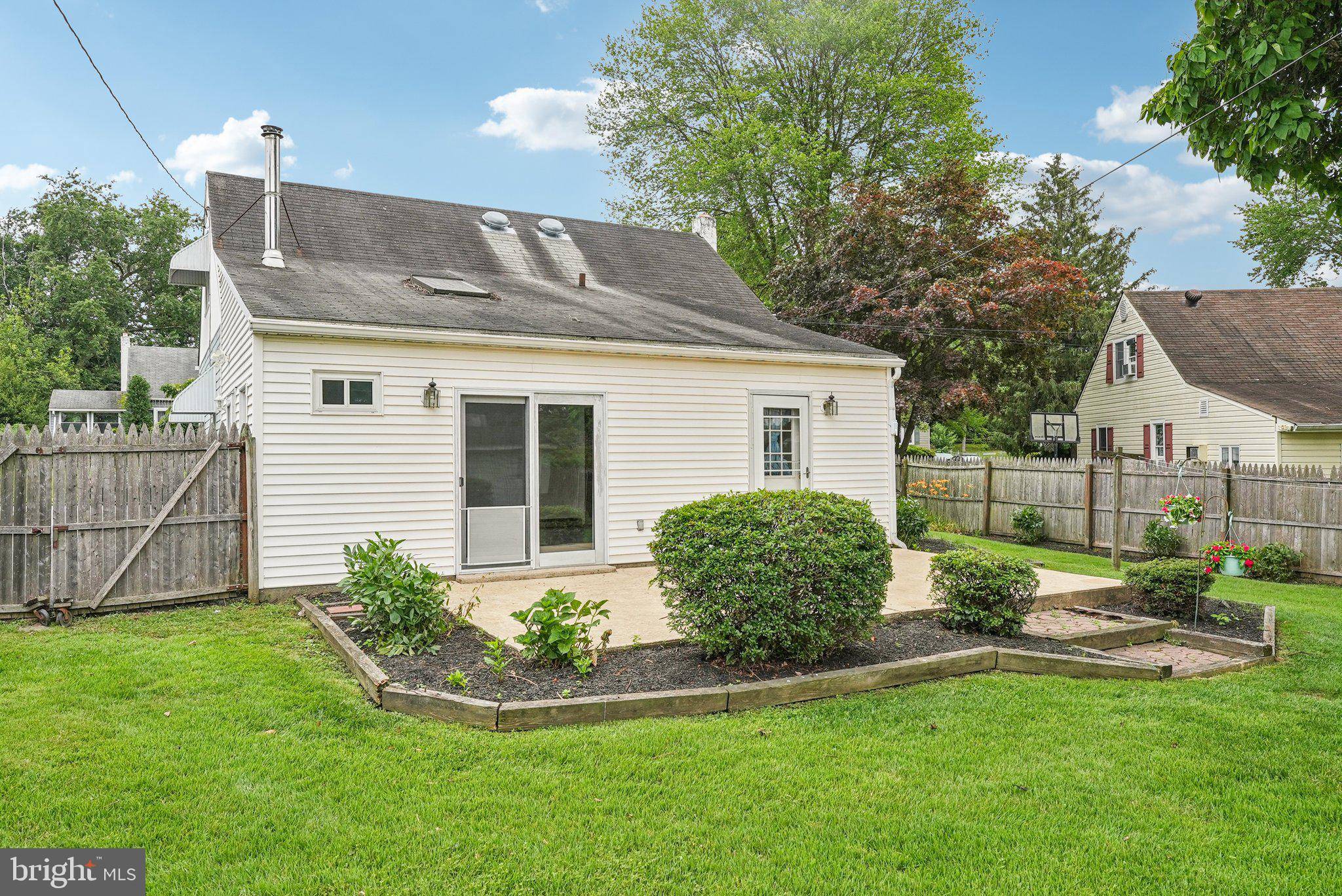 Brookhaven, PA 19015,616 S GRAY ST