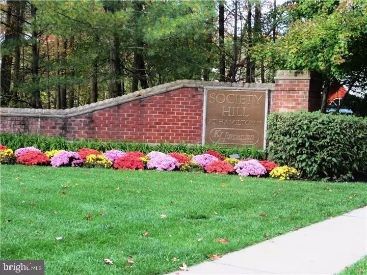98 VERSAILLES CT, Hamilton, NJ 08619