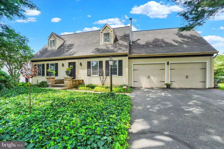 47 RAYMOND CT, Elizabethtown, PA 17022