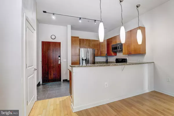 Baltimore, MD 21201,1209 N CHARLES ST #319