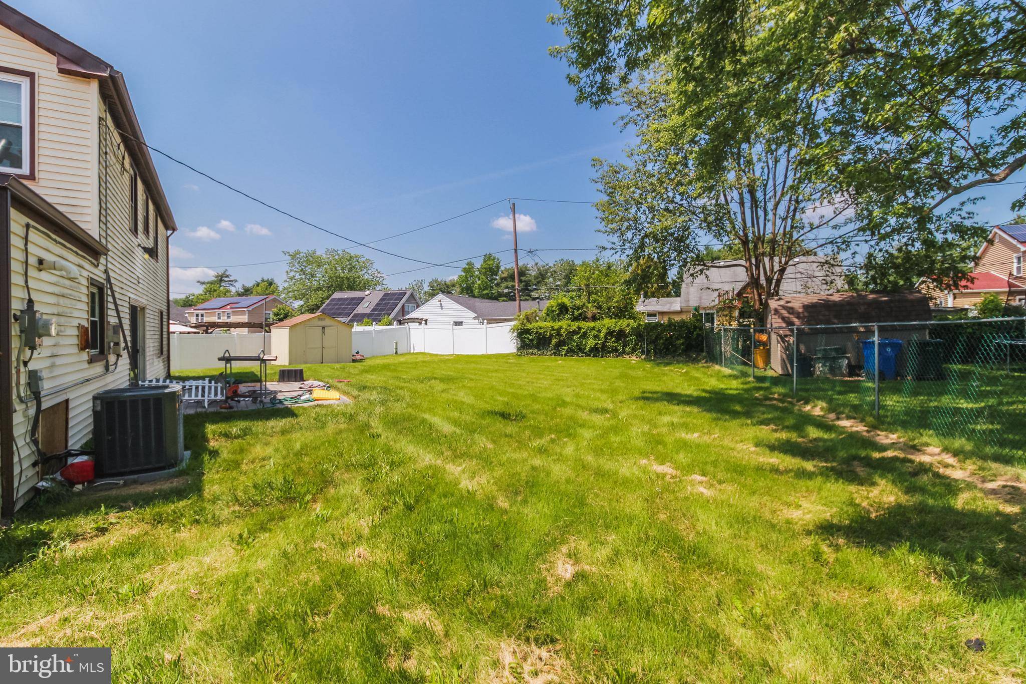 Willingboro, NJ 08046,27 HARPER LN
