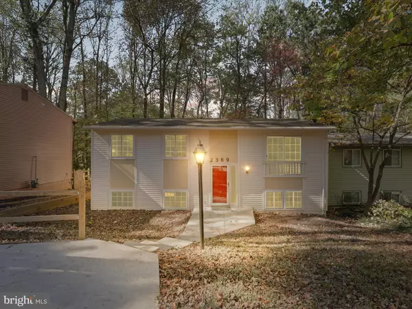 2369 OLD TRAIL DR, Reston, VA 20191