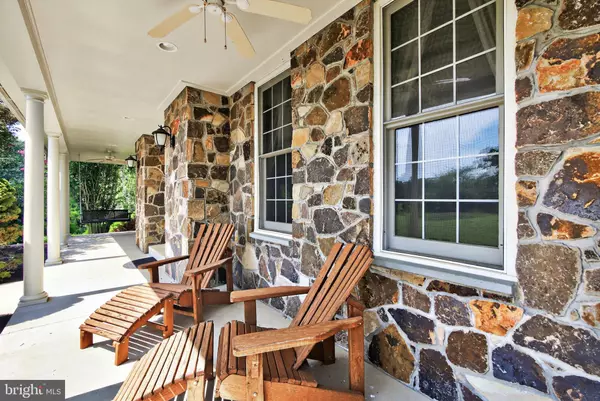 Hamilton, VA 20158,16904 GOLDEN LEAF CT