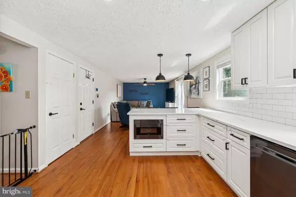 Lorton, VA 22079,7645 FALLSWOOD WAY
