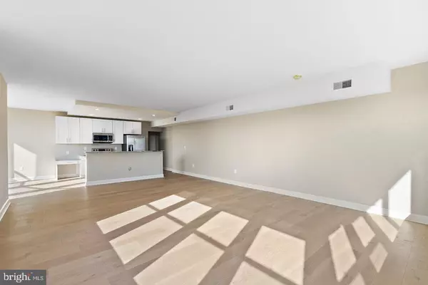 Philadelphia, PA 19130,2201 PENNSYLVANIA AVENUE #1204B