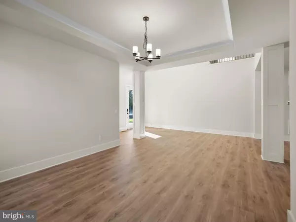 Alexandria, VA 22308,8260 COLLING MANOR CT