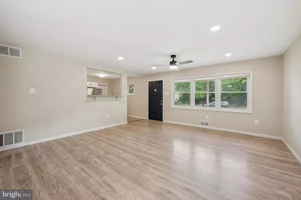 Mount Ephraim, NJ 08059,1142 W KINGS HWY