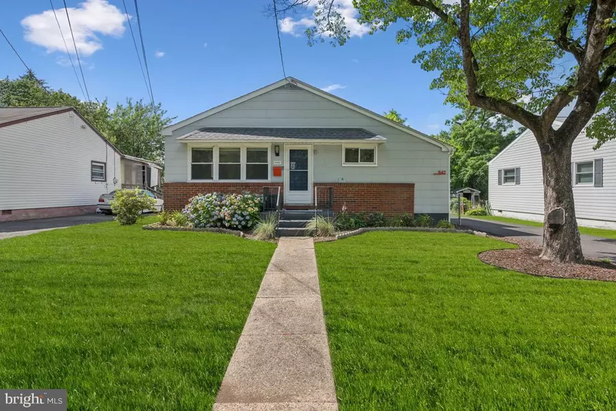 1142 W KINGS HWY, Mount Ephraim, NJ 08059
