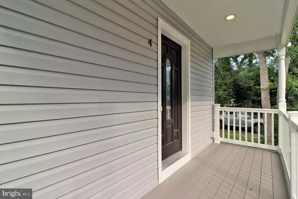 Waretown, NJ 08758,4 DOLPHIN WAY