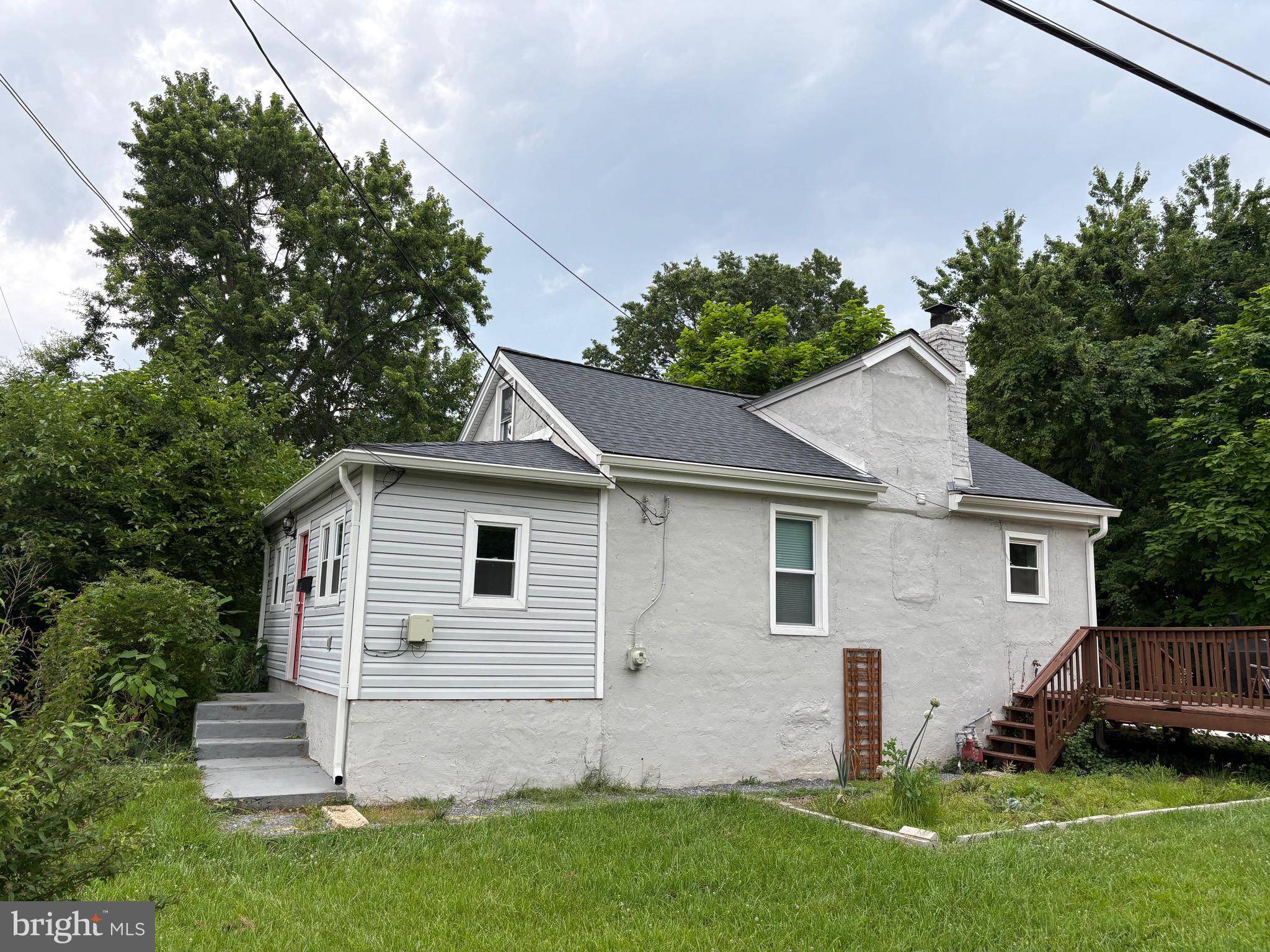 Landover, MD 20785,1201 FIJI AVE