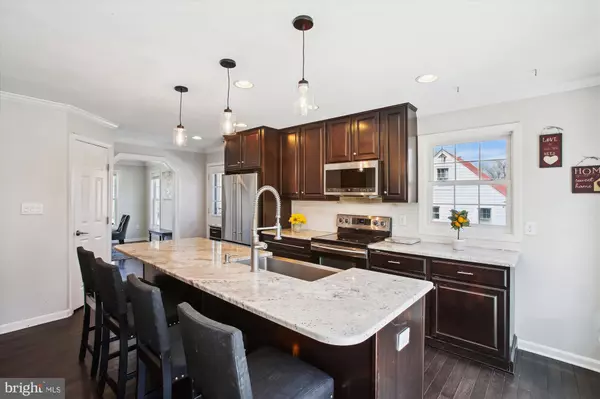 Alexandria, VA 22309,8445 RADFORD AVE