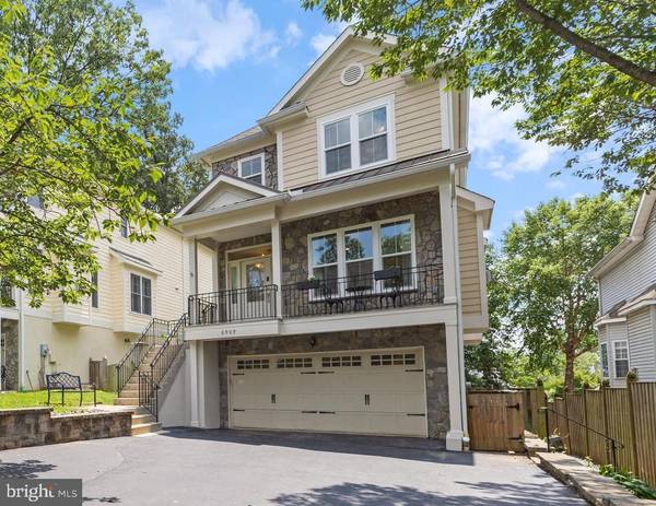 6909 WILLOW ST, Falls Church, VA 22046