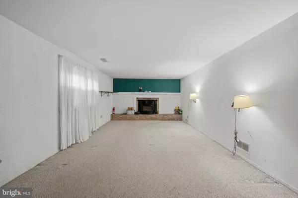 Ellicott City, MD 21043,4902 WORTHINGTON WAY