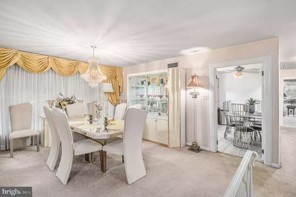 Wyncote, PA 19095,407 RICES MILL RD