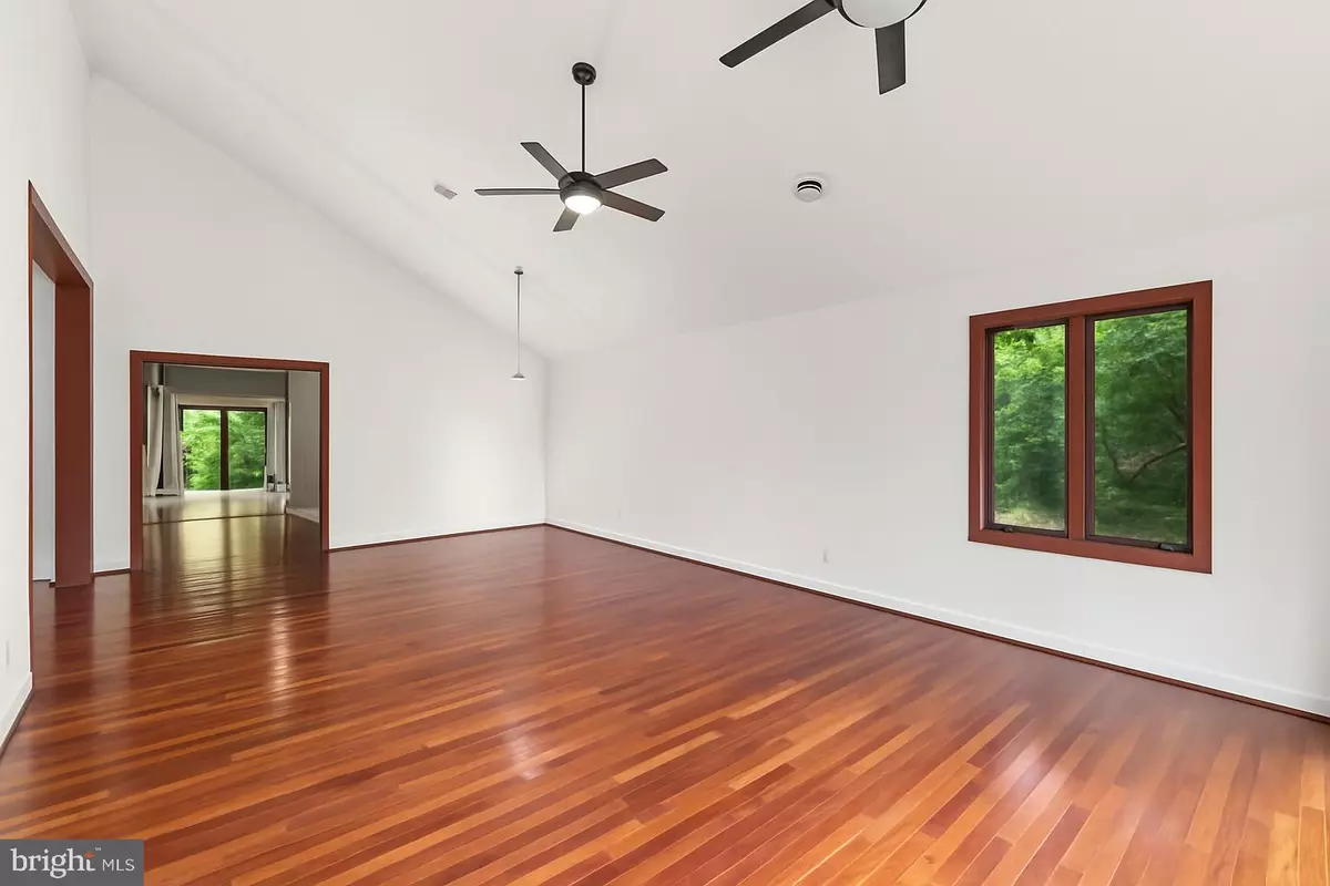 Towson, MD 21286,7512 FAR HILLS DR