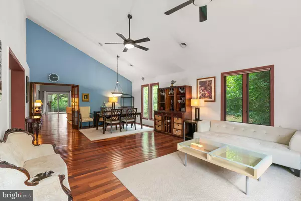 Towson, MD 21286,7512 FAR HILLS DR