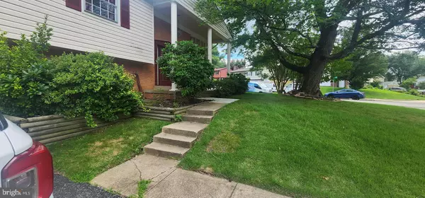 Woodbridge, VA 22193,4811 KIRKDALE DR