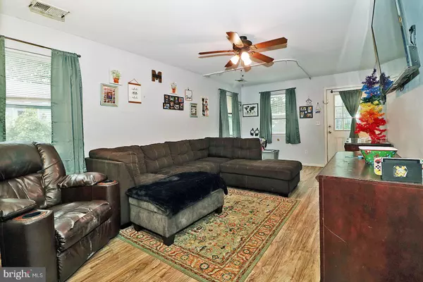 Waretown, NJ 08758,46 BRYANT RD