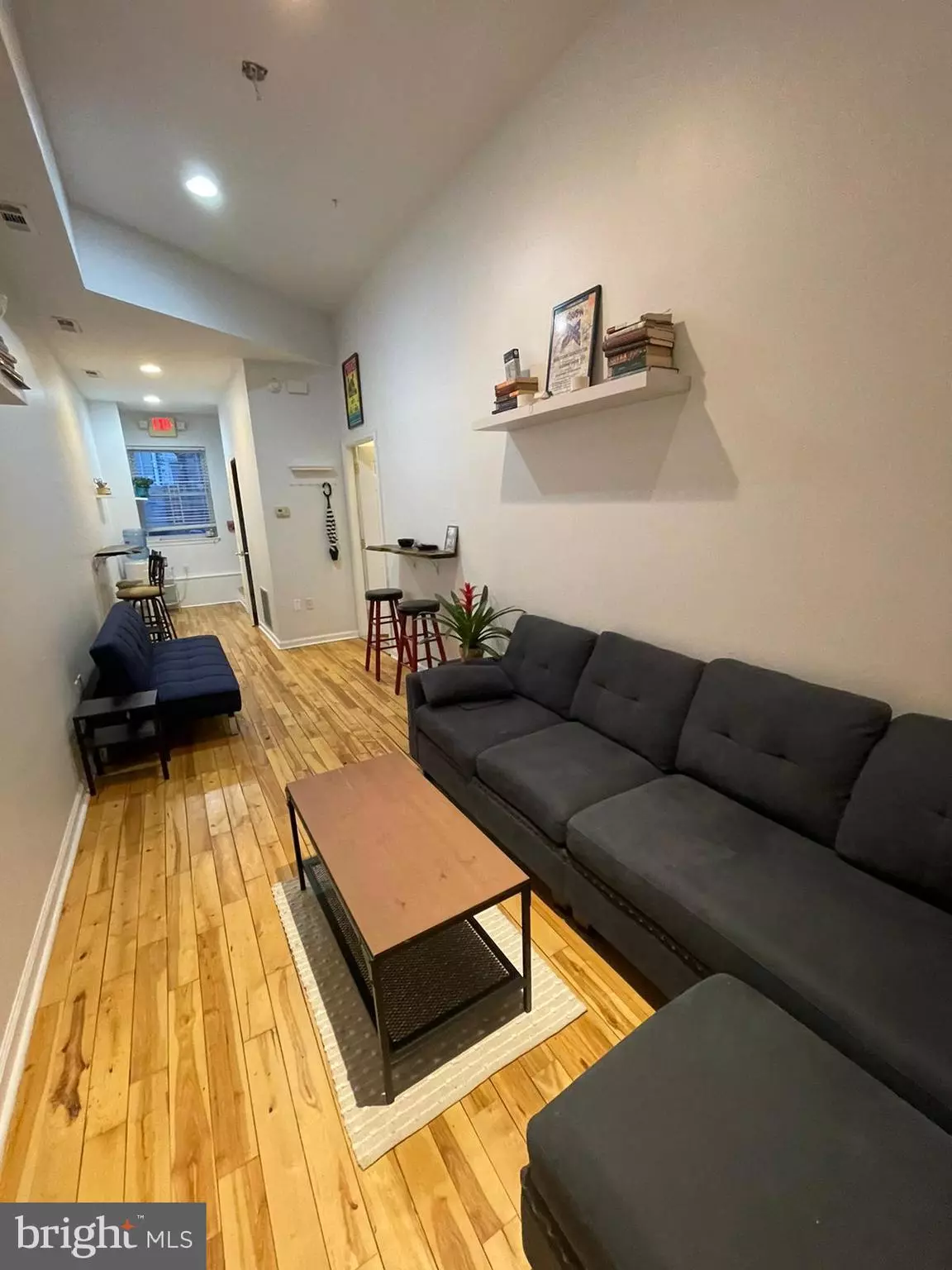 Philadelphia, PA 19123,217 W GIRARD AVE #1