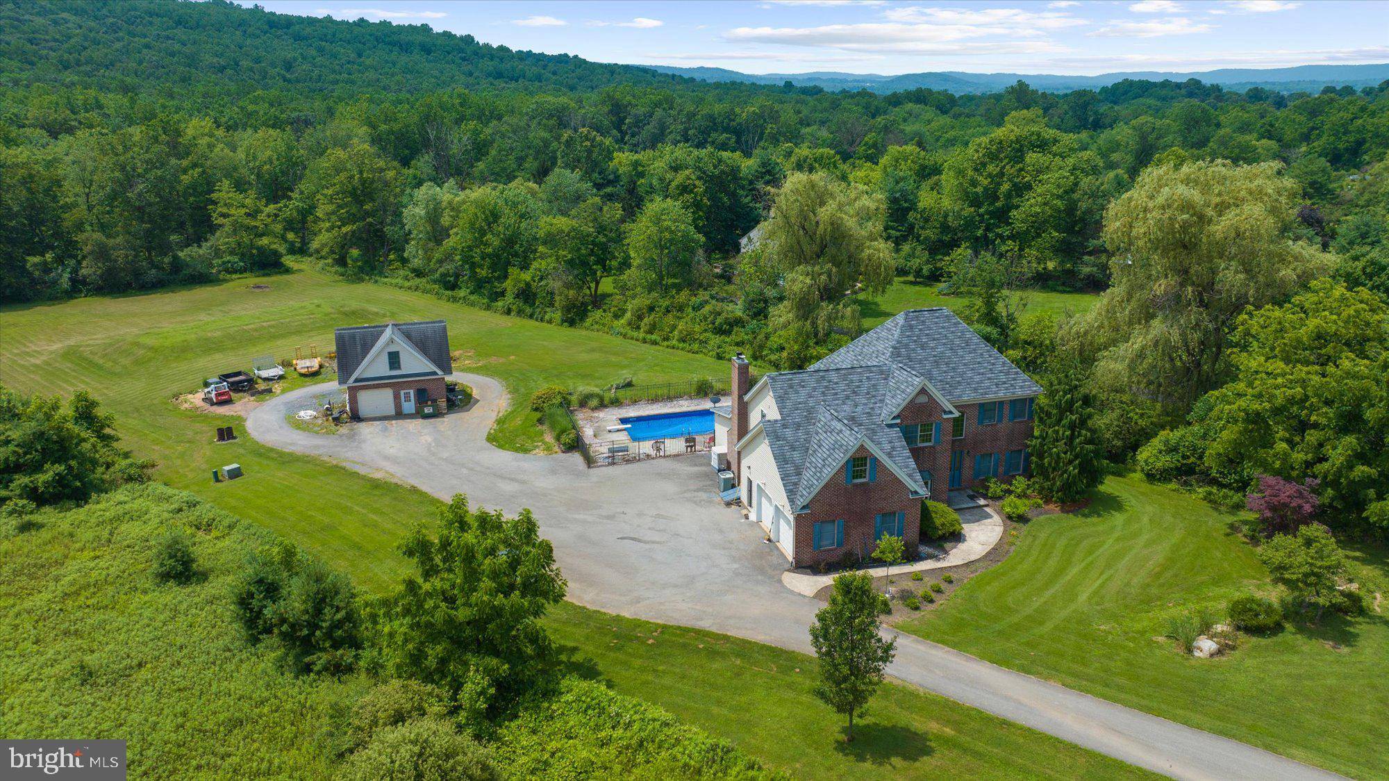 Hellertown, PA 18055,2350 WASSERGASS RD