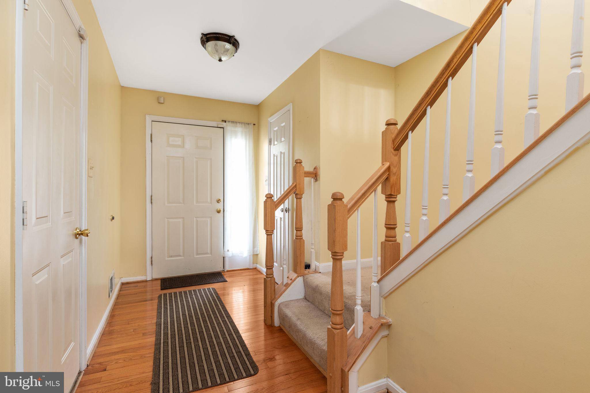 Herndon, VA 20171,2471 CLOVER FIELD CIR