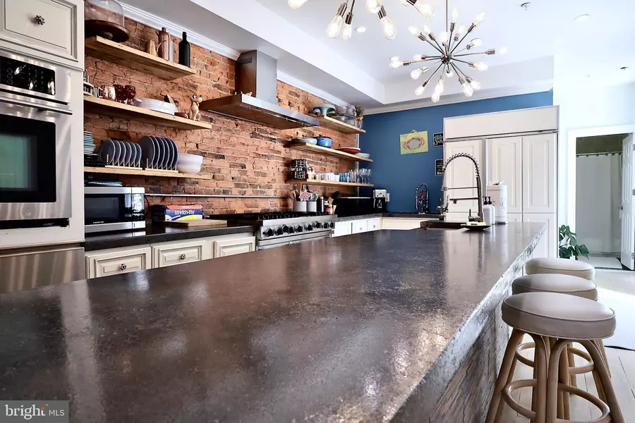 2005 NORTH MASCHER #A, Philadelphia, PA 19122