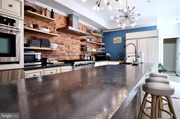 2005 NORTH MASCHER #A, Philadelphia, PA 19122