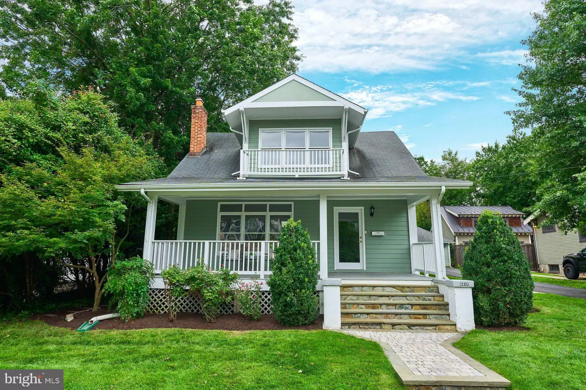 Arlington, VA 22201,1220 N VERMONT ST