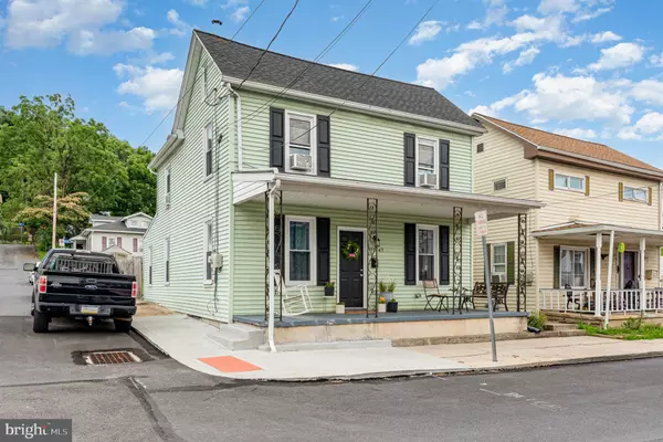 Enola, PA 17025,1447 3RD ST