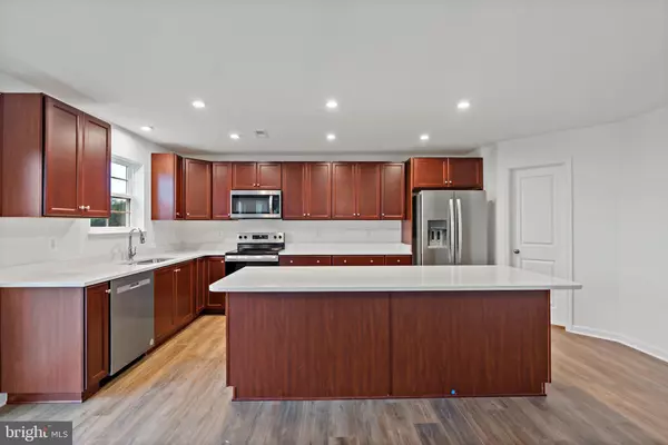 Inwood, WV 25428,30 GRAYLING RD