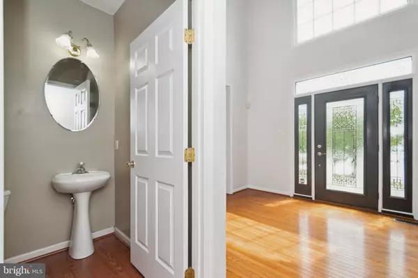 Bowie, MD 20720,4811 LAKE ONTARIO WAY