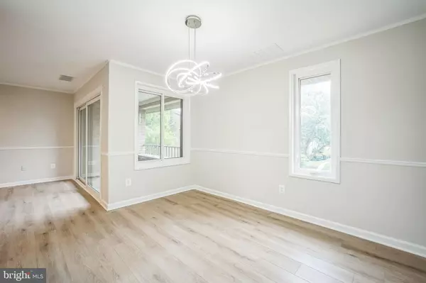 Herndon, VA 20170,529 FLORIDA AVE #202