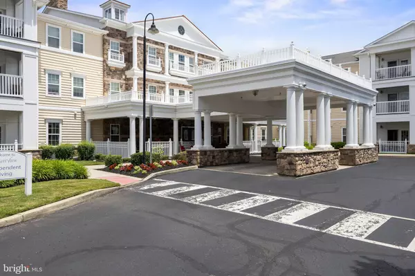 Marlton, NJ 08053,170 GREENTREE RD #2232