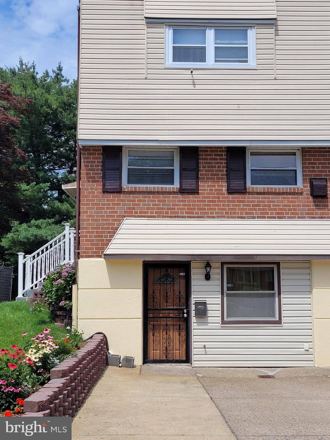 Philadelphia, PA 19116,831 LAWLER ST