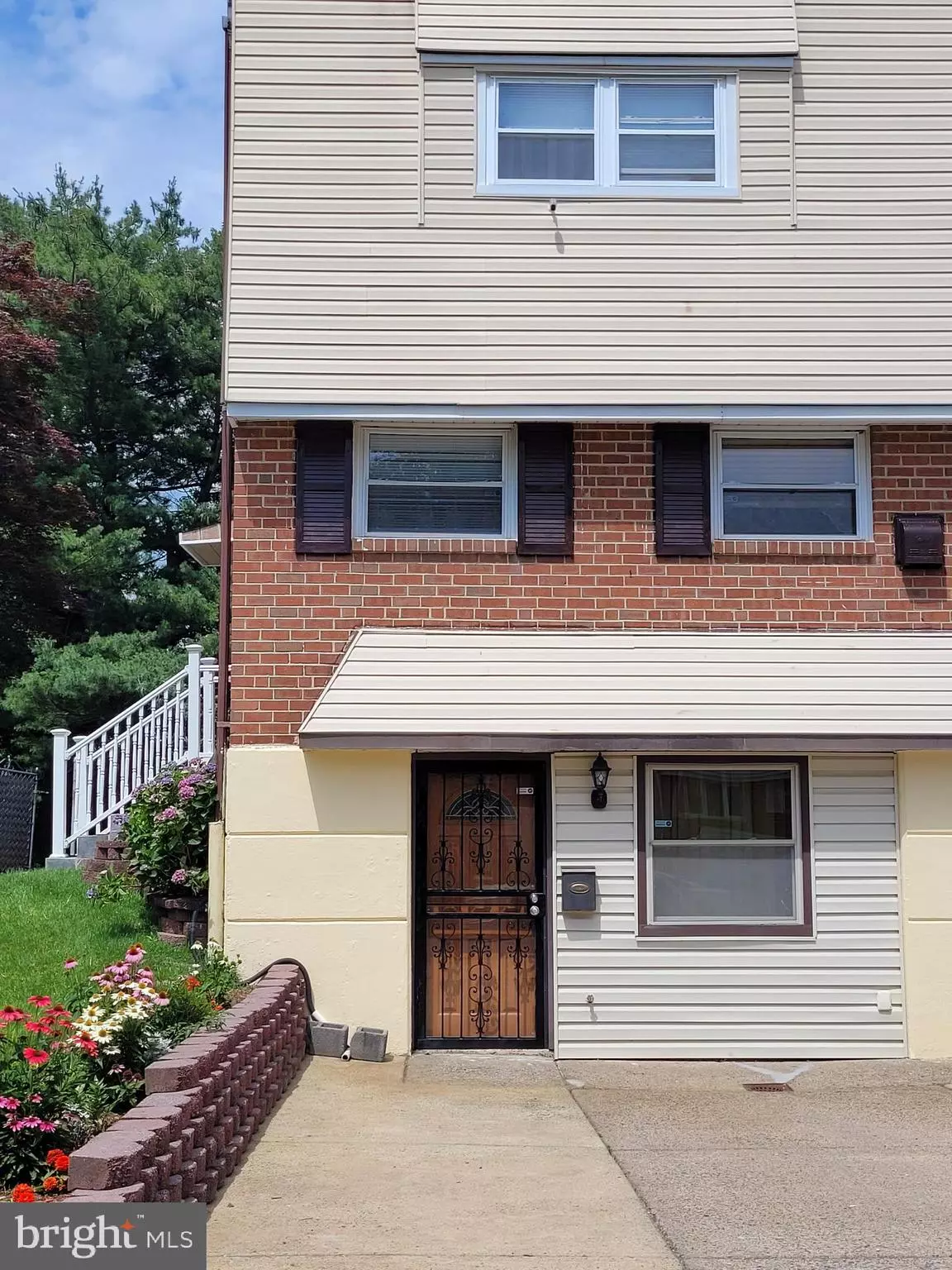 Philadelphia, PA 19116,831 LAWLER ST