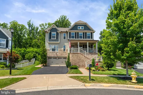 2044 SCARLET PINE RD, Dumfries, VA 22026