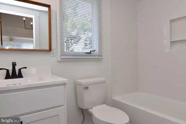 Rehoboth Beach, DE 19971,20787 OLD BAY RD #4