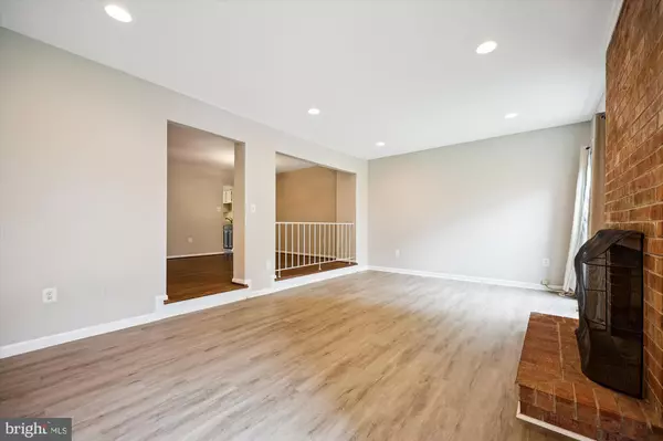 Rockville, MD 20852,6410 NEEDLE LEAF DRIVE